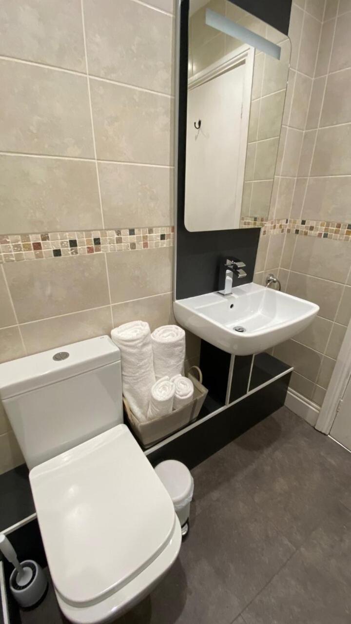 Uplands Inn كارتميل الغرفة الصورة