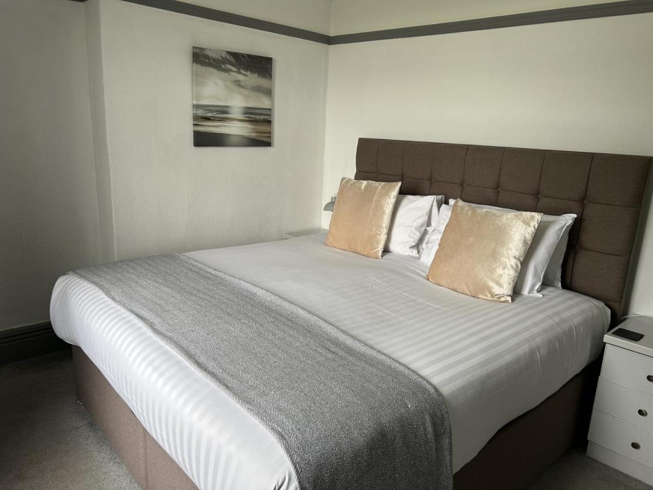 Uplands Inn كارتميل الغرفة الصورة