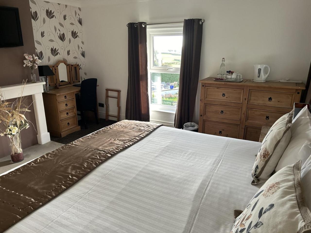 Uplands Inn كارتميل الغرفة الصورة